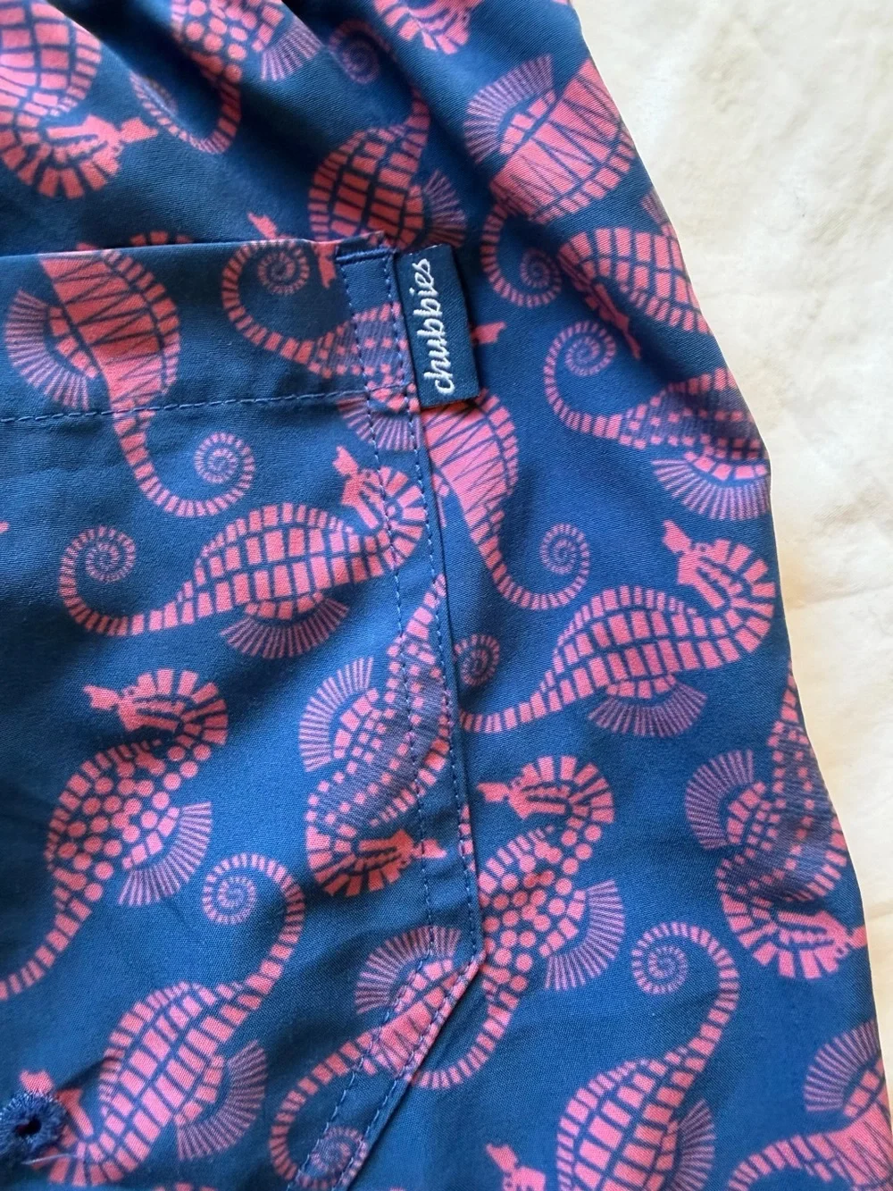 Chubbies Swim Trunks Mens Large Blue Pink Seahorse Print 7” Inseam Board Shorts